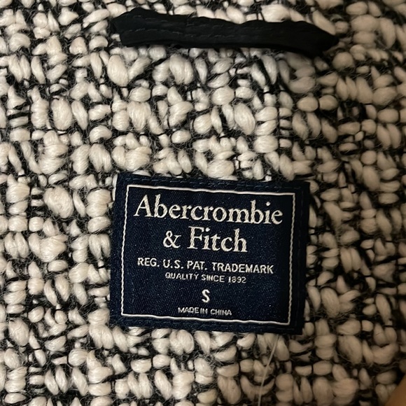 Abercrombie & Fitch Textured Blazer Coat - Picture 2 of 3
